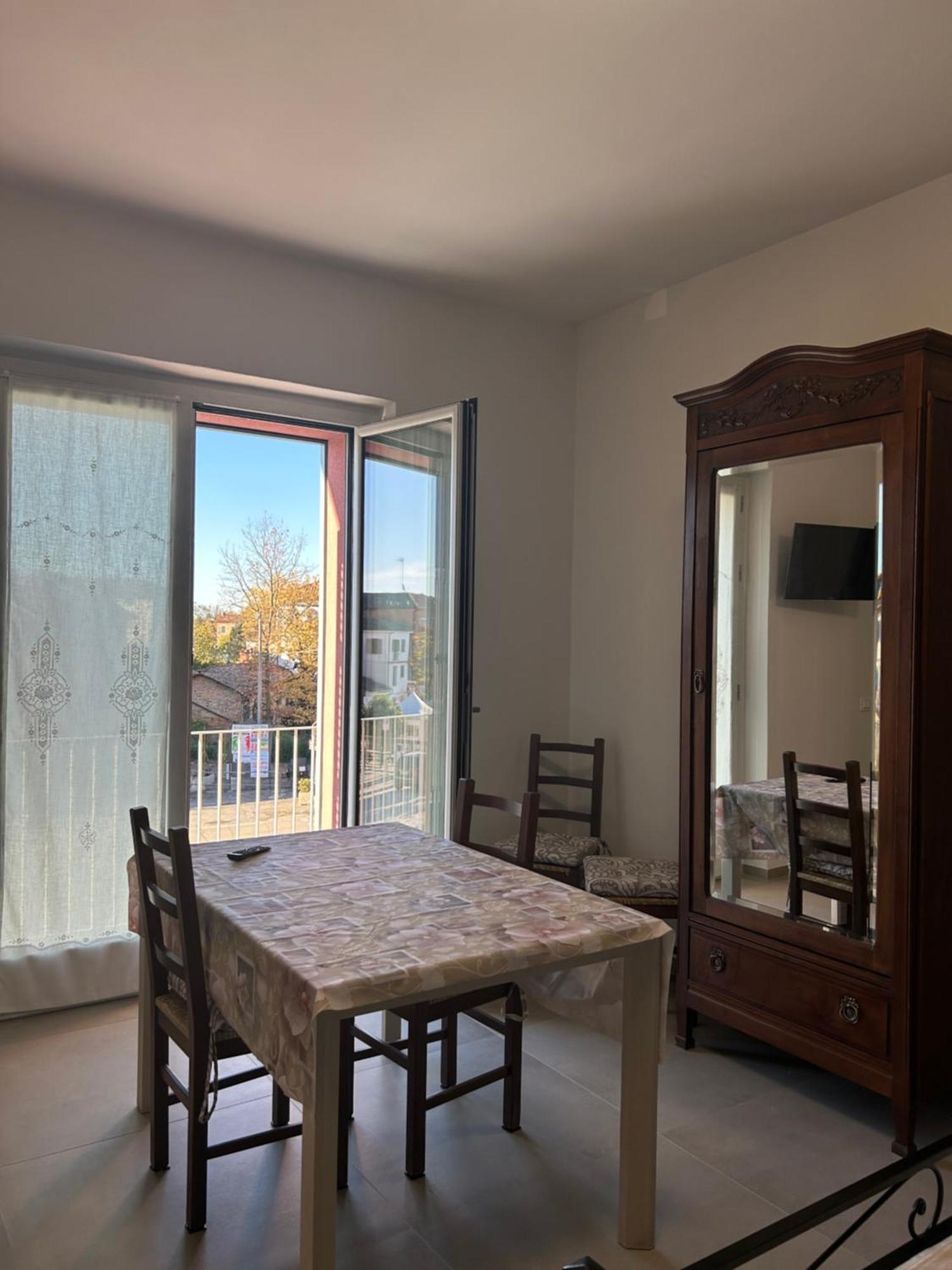 L'Incanto Casa Vacanze Montegrosso dʼAsti エクステリア 写真
